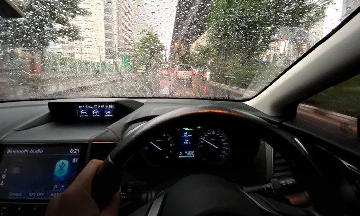 5 สิ่งสำคัญที่ควรตรวจสอบเมื่อใช้รถในหน้าฝน